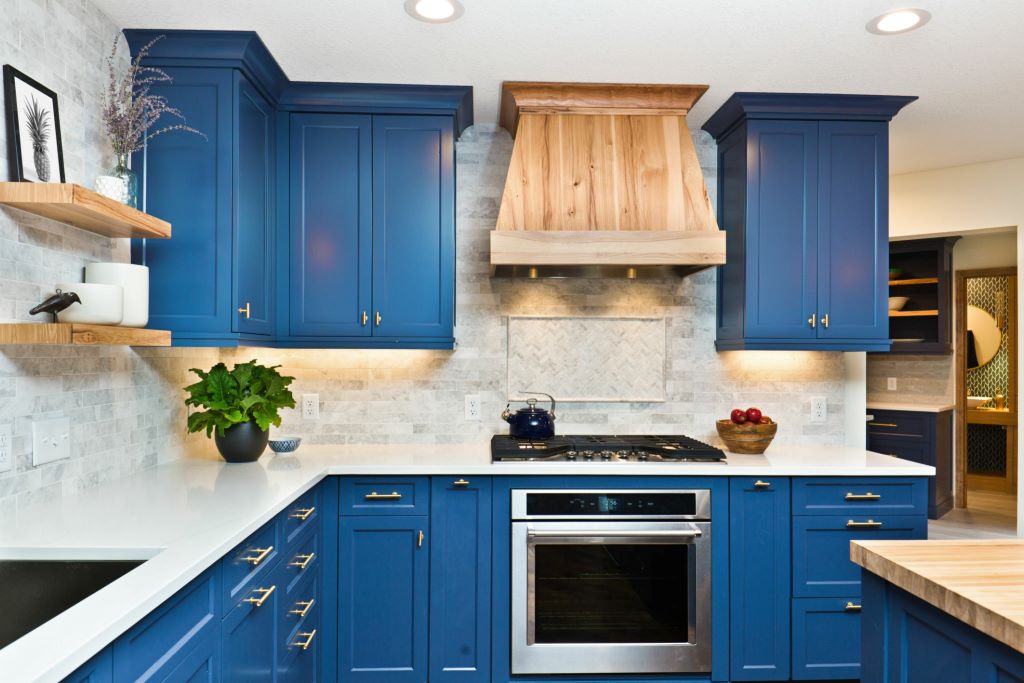 kitchens cabinets