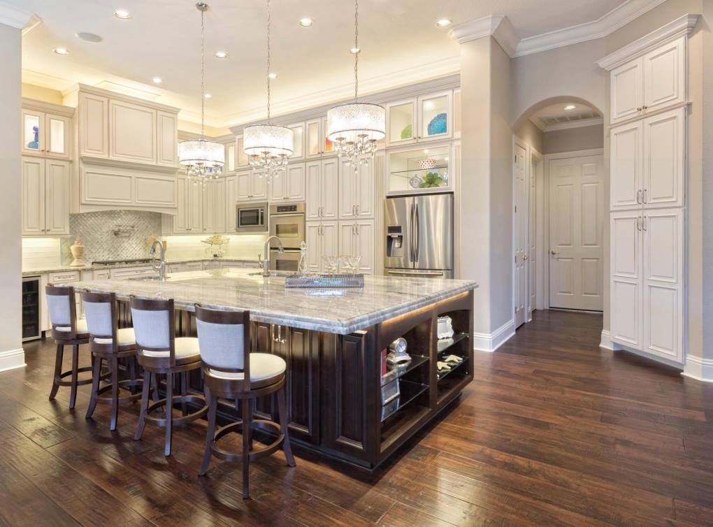 Elevating Resale Value: The Impact of High-End Cabinets in Real Estate Homes